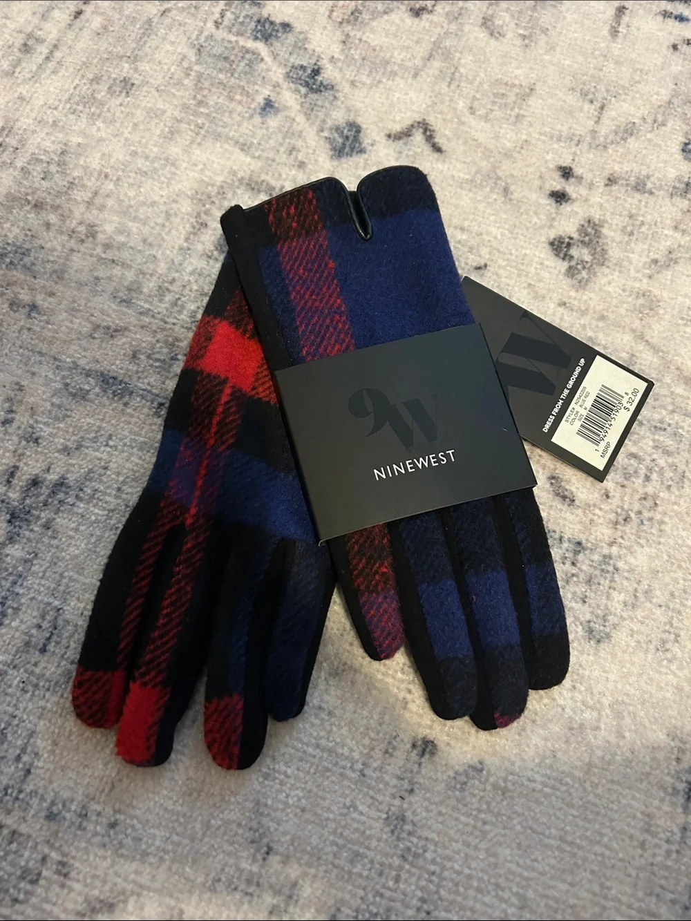 Nine West Plaid Gloves (M)